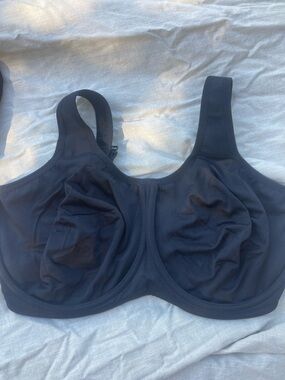 Wacoal sports bra 855170 Black  38G